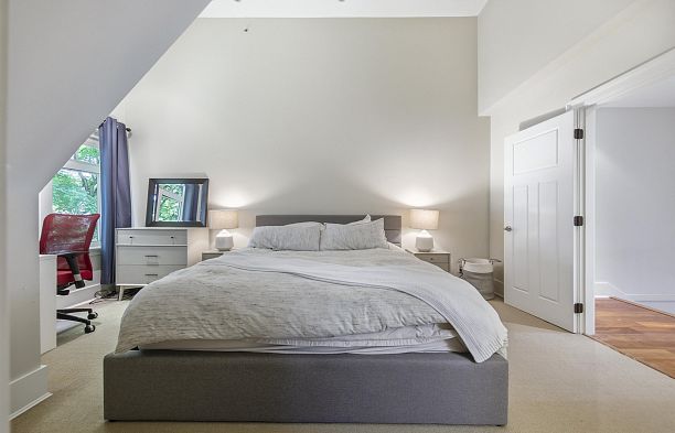 2436 W 8th Avenue Kitsilano
