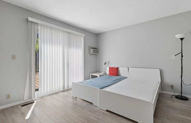 406 Greensboro Place South Cambie