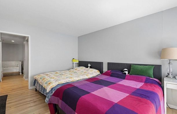 406 Greensboro Place South Cambie
