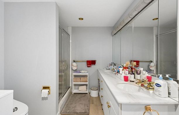 406 Greensboro Place South Cambie