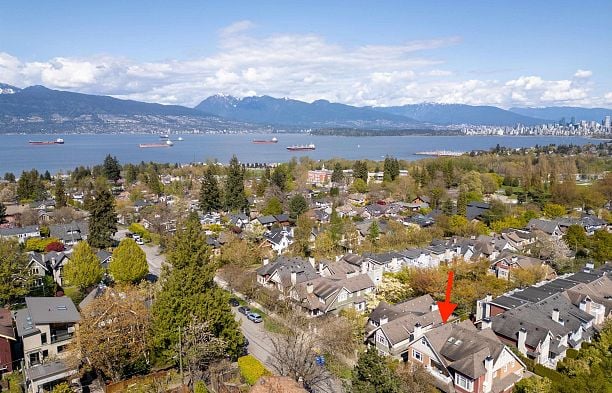 2470 Sasamat Street Point Grey