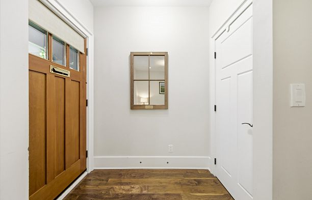 2436 W 8th Avenue Kitsilano