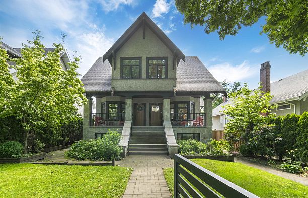 2436 W 8th Avenue Kitsilano