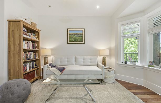 2436 W 8th Avenue Kitsilano