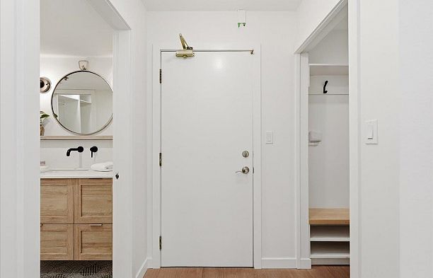 207 1925 W 2nd Avenue Kitsilano