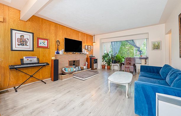 3627 W 7th Avenue Kitsilano