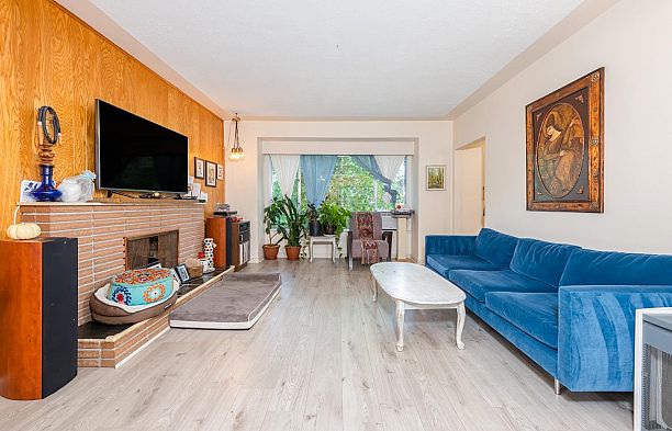3627 W 7th Avenue Kitsilano