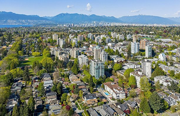 1 6040 Larch Street Kerrisdale