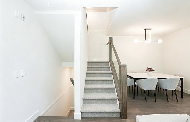 6840 Oak Street South Cambie