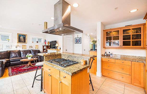 4337 W 15th Avenue Point Grey