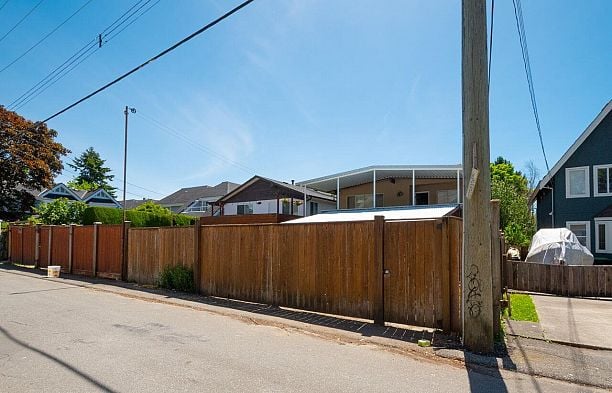 4131 W 16th Avenue Point Grey
