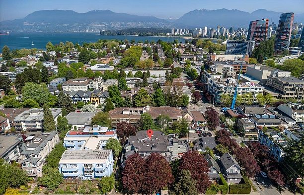 207 1925 W 2nd Avenue Kitsilano