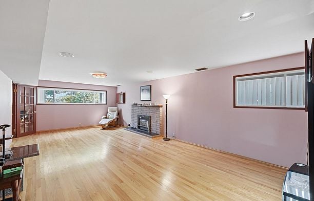 2727 W 36th Avenue MacKenzie Heights