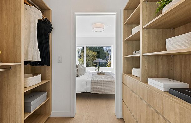1 6040 Larch Street Kerrisdale