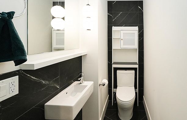 6840 Oak Street South Cambie