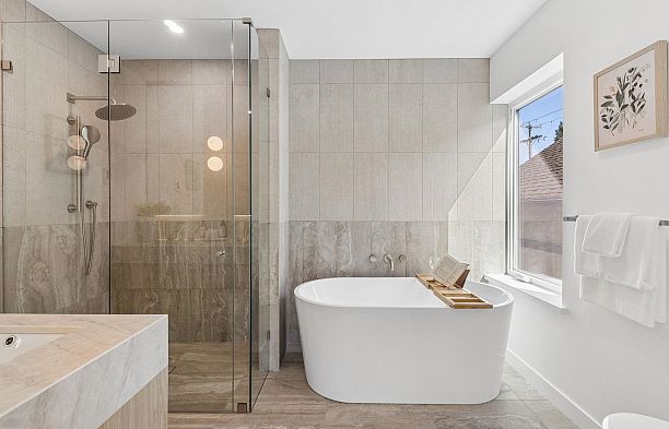 1 6040 Larch Street Kerrisdale