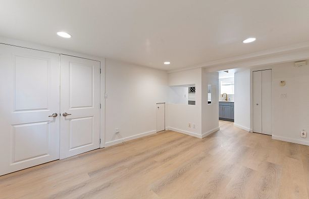 2744 W 10th Avenue Kitsilano