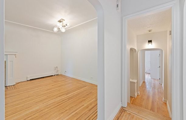 2744 W 10th Avenue Kitsilano