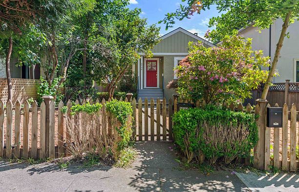 2744 W 10th Avenue Kitsilano