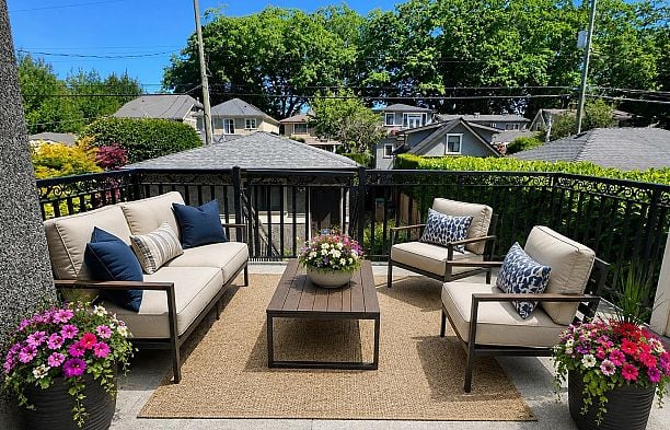 2989 W 32nd Avenue MacKenzie Heights