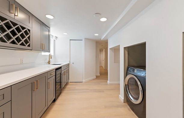 2744 W 10th Avenue Kitsilano