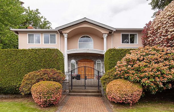 1989 W 52nd Avenue Kerrisdale