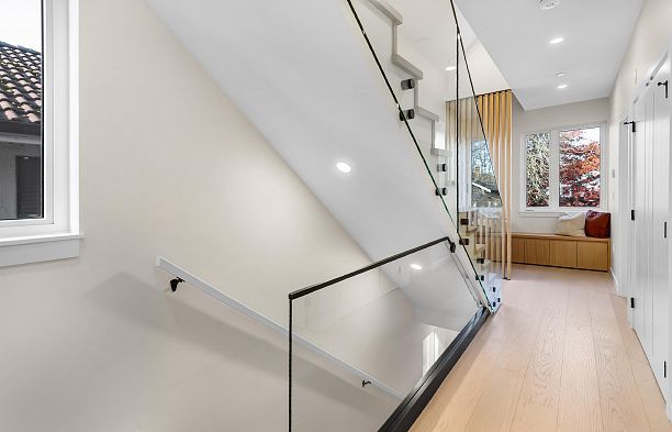 1 2764 W 14th Avenue Kitsilano