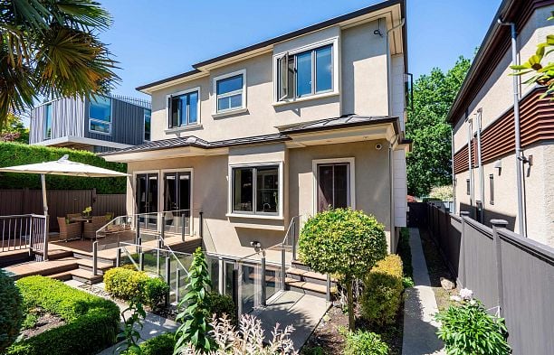 4320 W 8th Avenue Point Grey