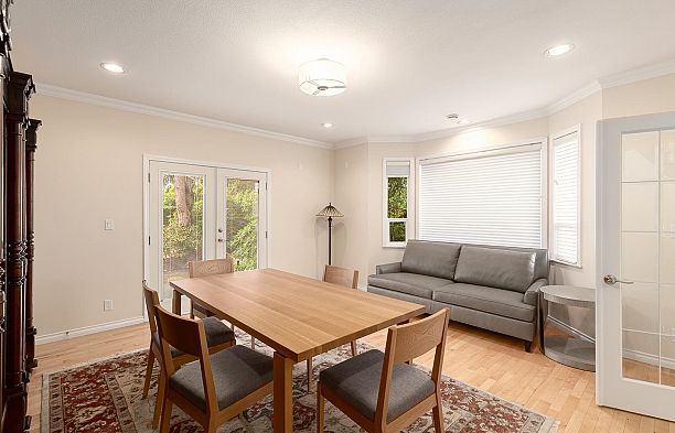 1989 W 52nd Avenue Kerrisdale