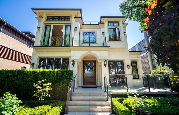 4320 W 8th Avenue Point Grey