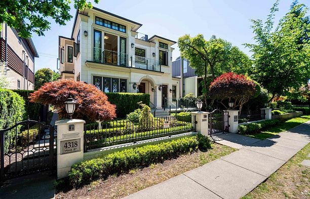 4320 W 8th Avenue Point Grey