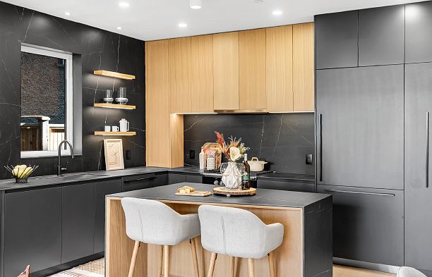 1 2764 W 14th Avenue Kitsilano