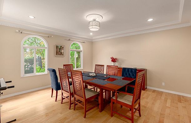 1989 W 52nd Avenue Kerrisdale