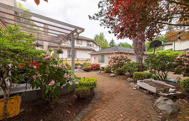 1989 W 52nd Avenue Kerrisdale
