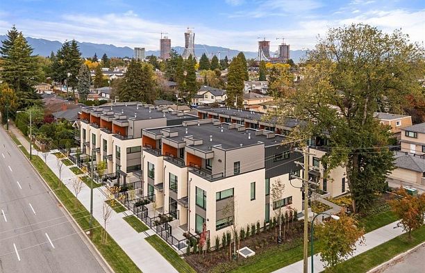 3 6768 Oak Street South Cambie