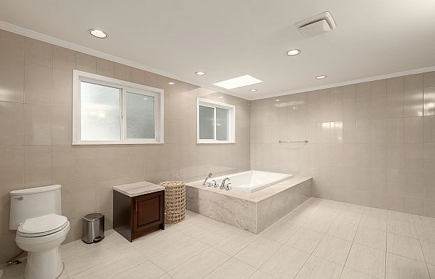 1989 W 52nd Avenue Kerrisdale
