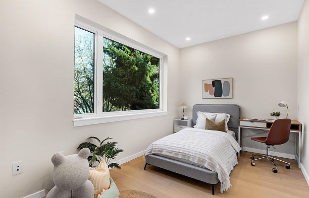 1 2764 W 14th Avenue Kitsilano