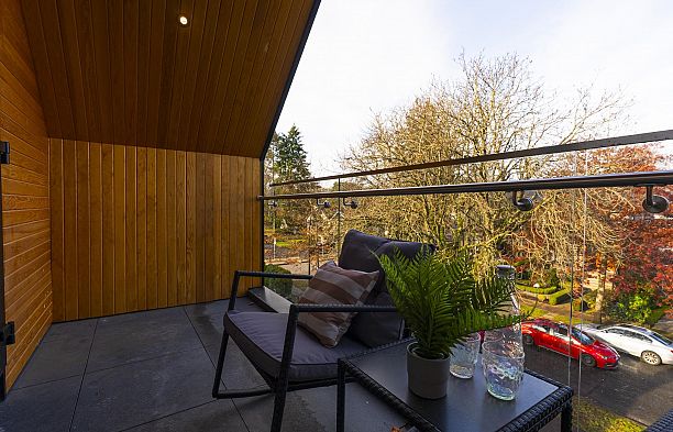 1 2764 W 14th Avenue Kitsilano