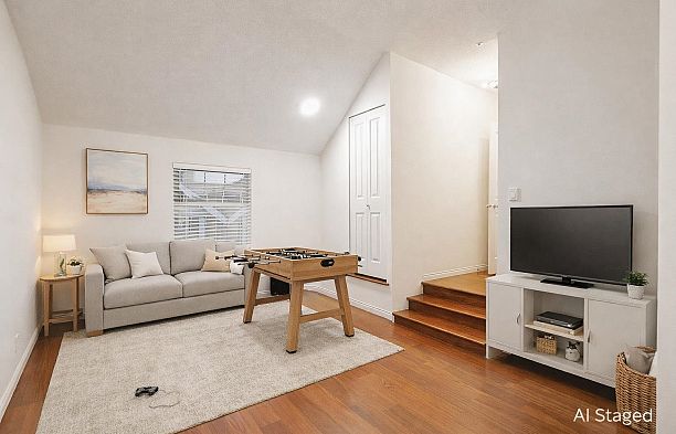 6 6262 Ash Street Oakridge VW