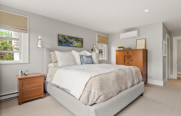 6555 Laburnum Street Kerrisdale