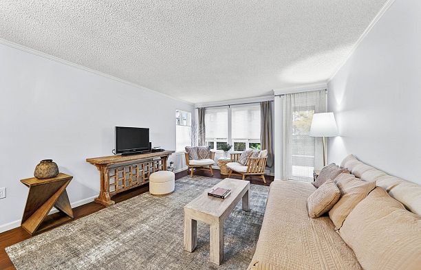 104 1551 W 11th Avenue Fairview VW