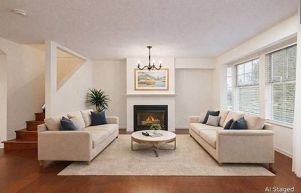 6 6262 Ash Street Oakridge VW