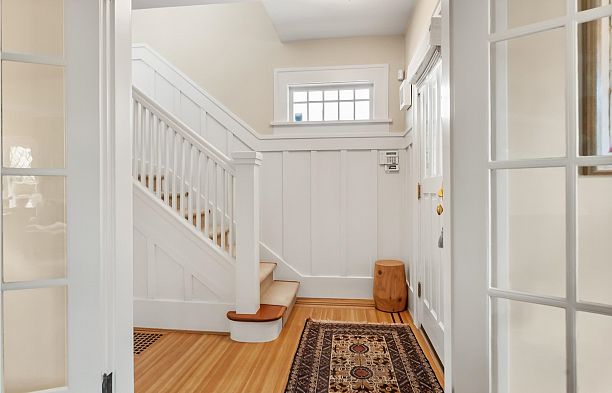 6555 Laburnum Street Kerrisdale