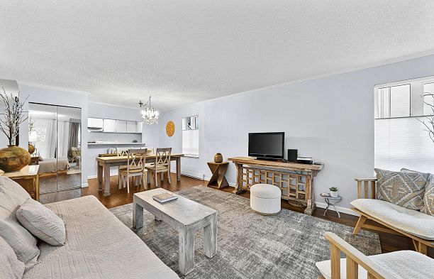 104 1551 W 11th Avenue Fairview VW