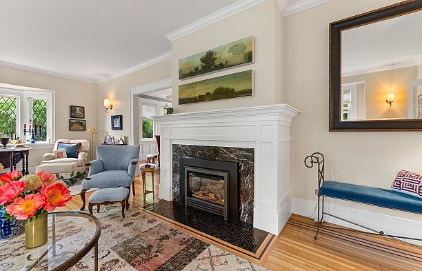 6555 Laburnum Street Kerrisdale