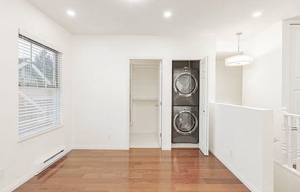 6 6262 Ash Street Oakridge VW