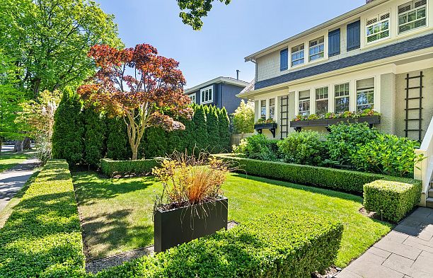 6555 Laburnum Street Kerrisdale