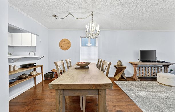 104 1551 W 11th Avenue Fairview VW