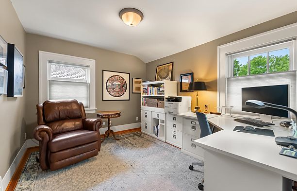 6555 Laburnum Street Kerrisdale