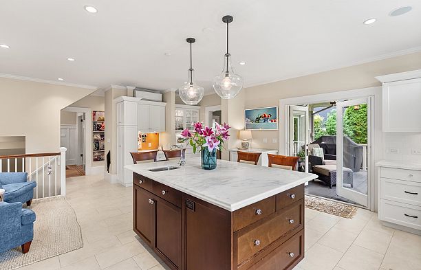 6555 Laburnum Street Kerrisdale